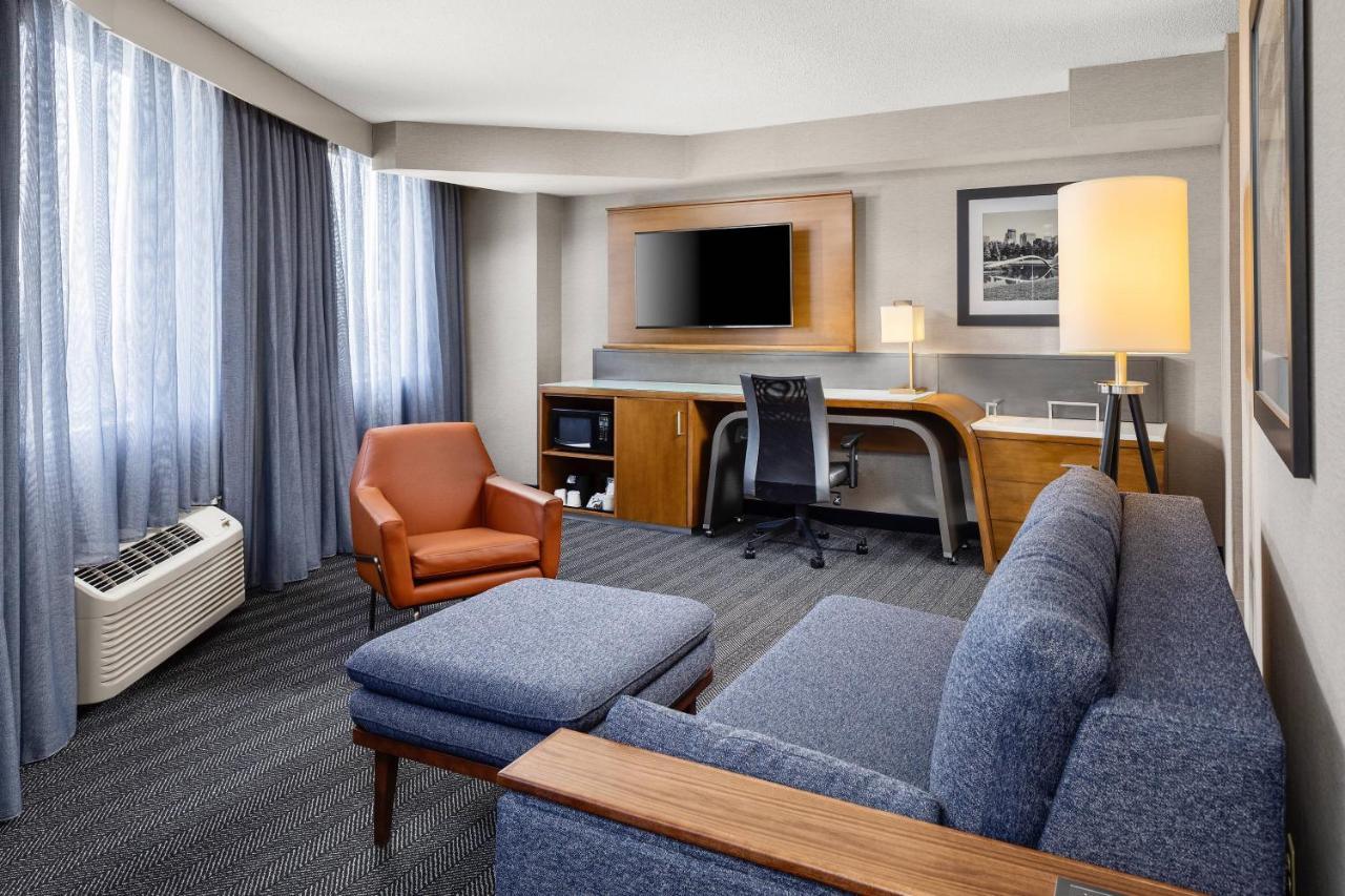 Courtyard By Marriott Minneapolis Downtown Экстерьер фото