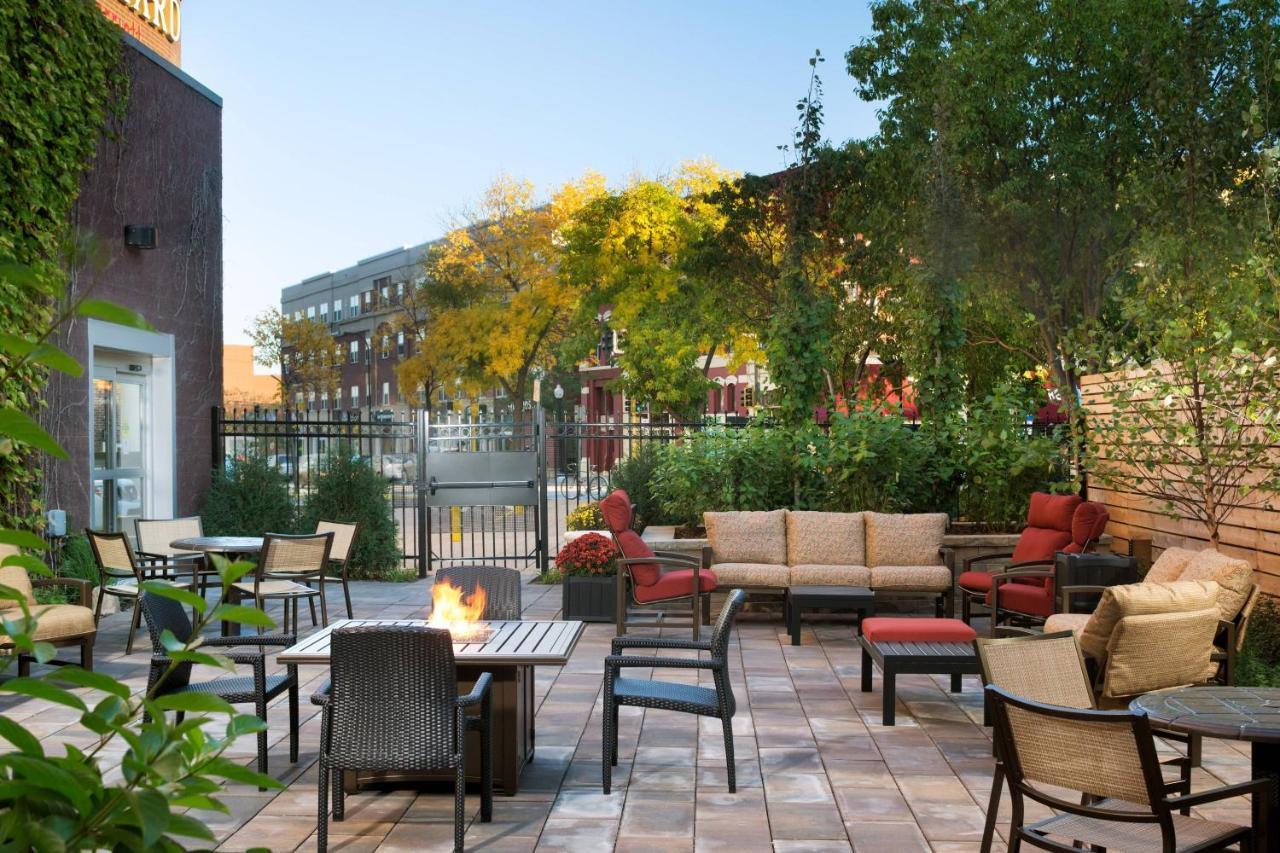 Courtyard By Marriott Minneapolis Downtown Экстерьер фото