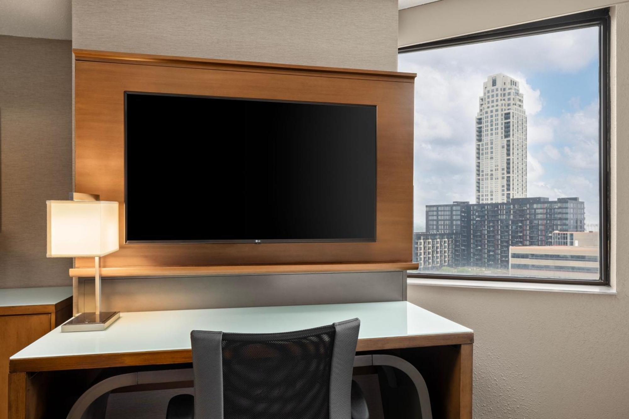 Courtyard By Marriott Minneapolis Downtown Экстерьер фото