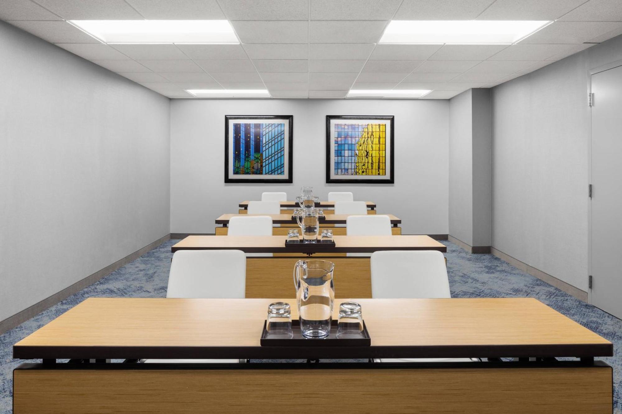 Courtyard By Marriott Minneapolis Downtown Экстерьер фото