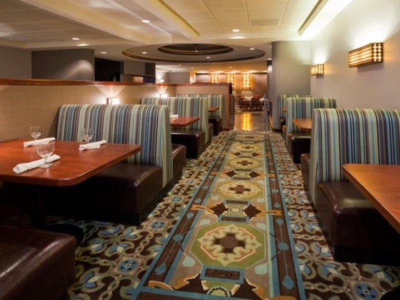 Courtyard By Marriott Minneapolis Downtown Экстерьер фото